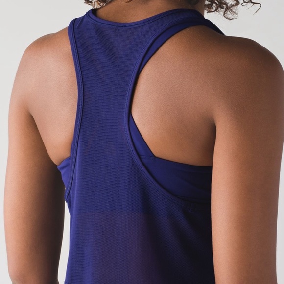 Lululemon Fast As Light 2-In-1 Tank Emperor Blue - Picture 3 of 11